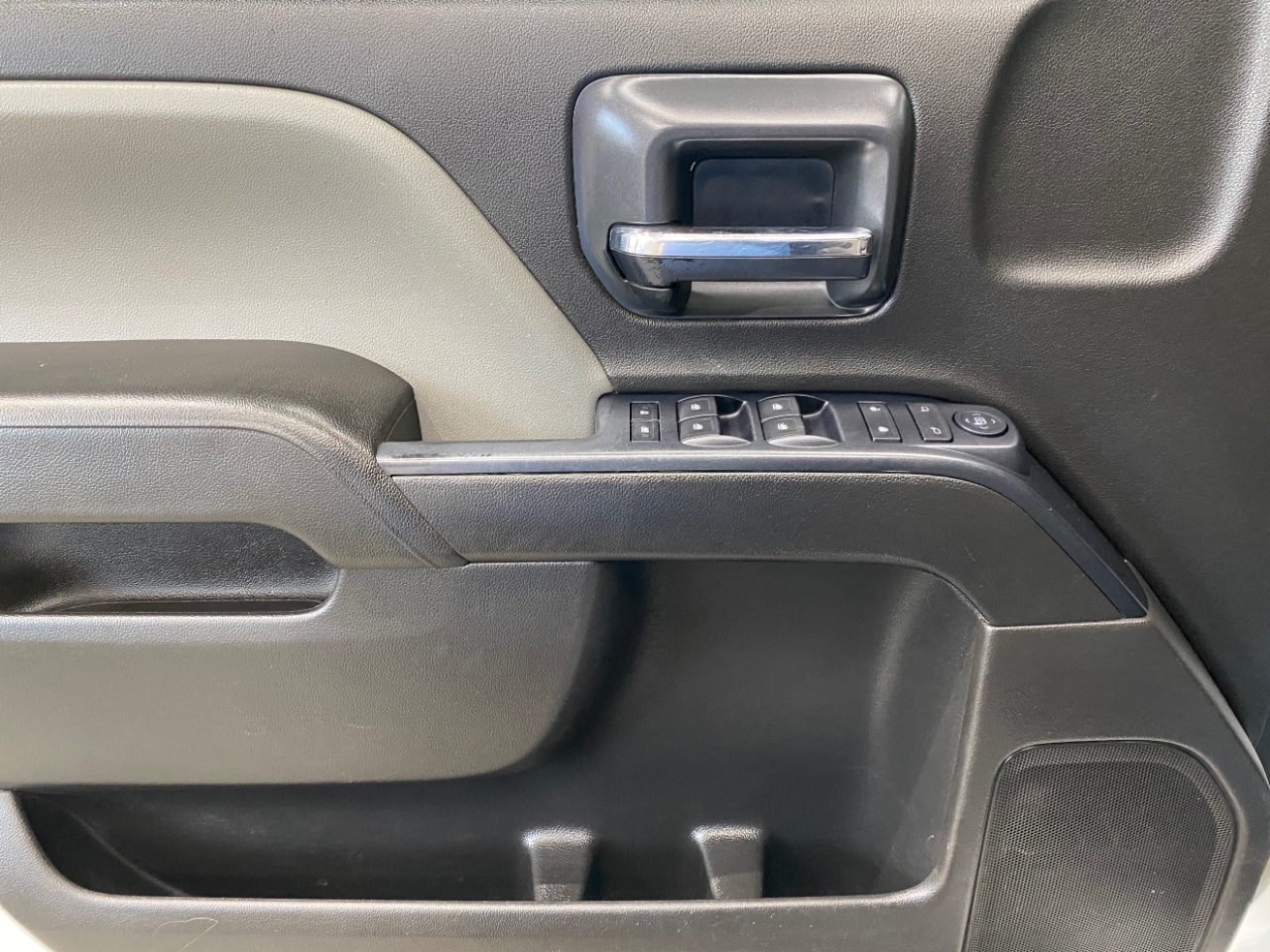 2016 Chevrolet Silverado 3500HD Work Truck photo 16