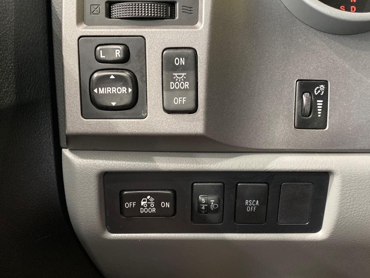 2012 Toyota Tundra Double Cab photo 13