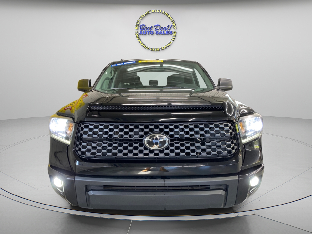 2019 Toyota Tundra SR5 Double Cab photo 2