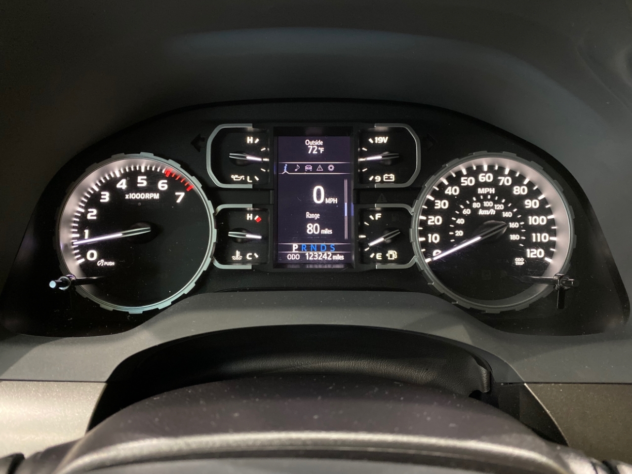 2019 Toyota Tundra SR5 Double Cab photo 11