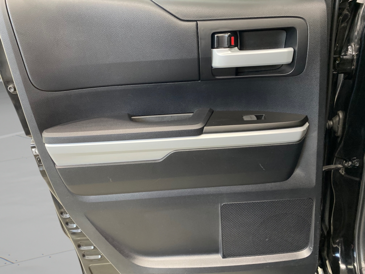 2019 Toyota Tundra SR5 Double Cab photo 19