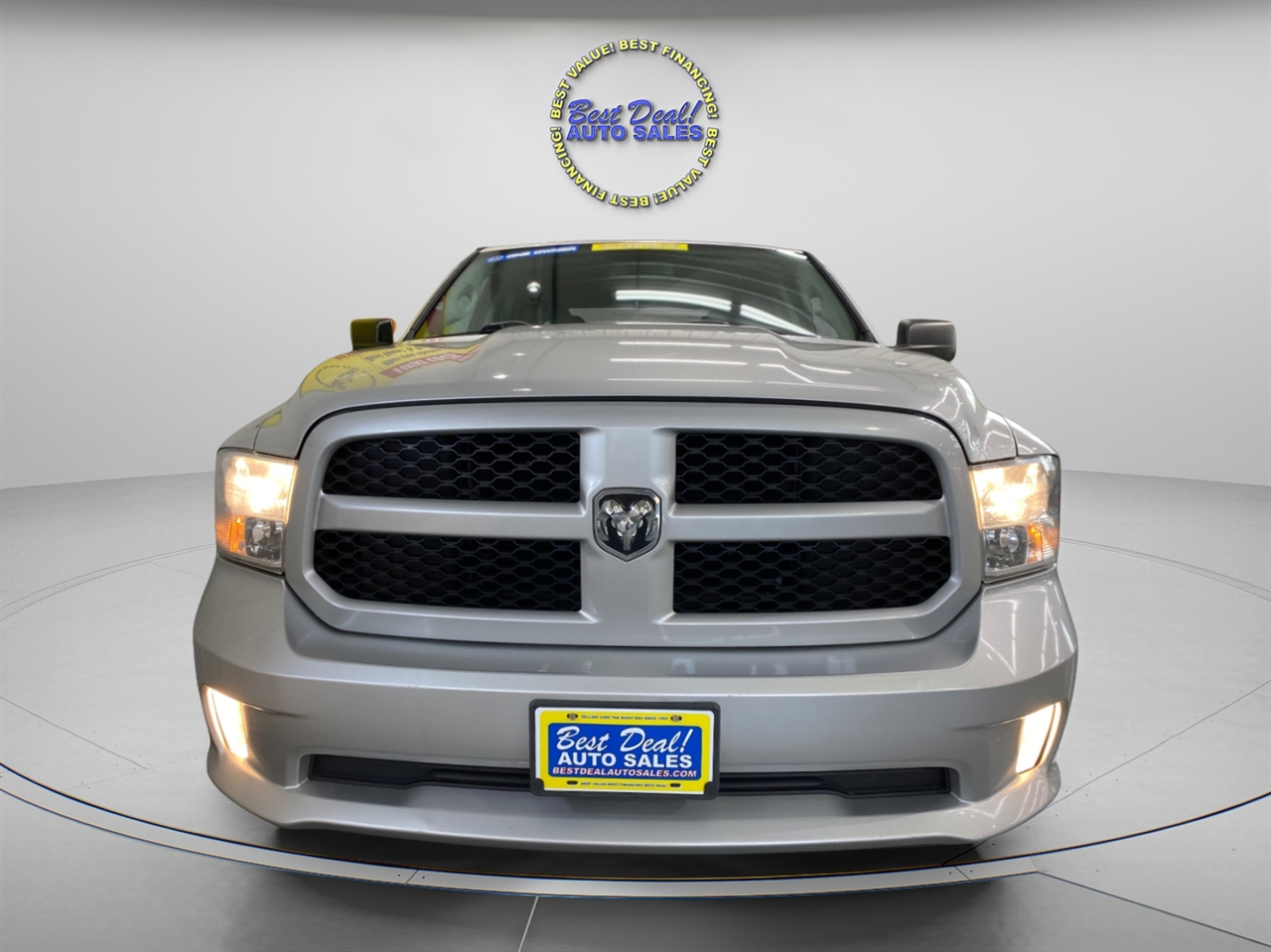 2014 Ram 1500 Tradesman photo 2