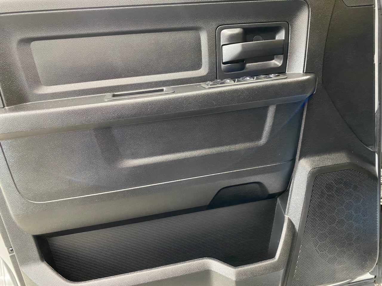 2014 Ram 1500 Tradesman photo 9