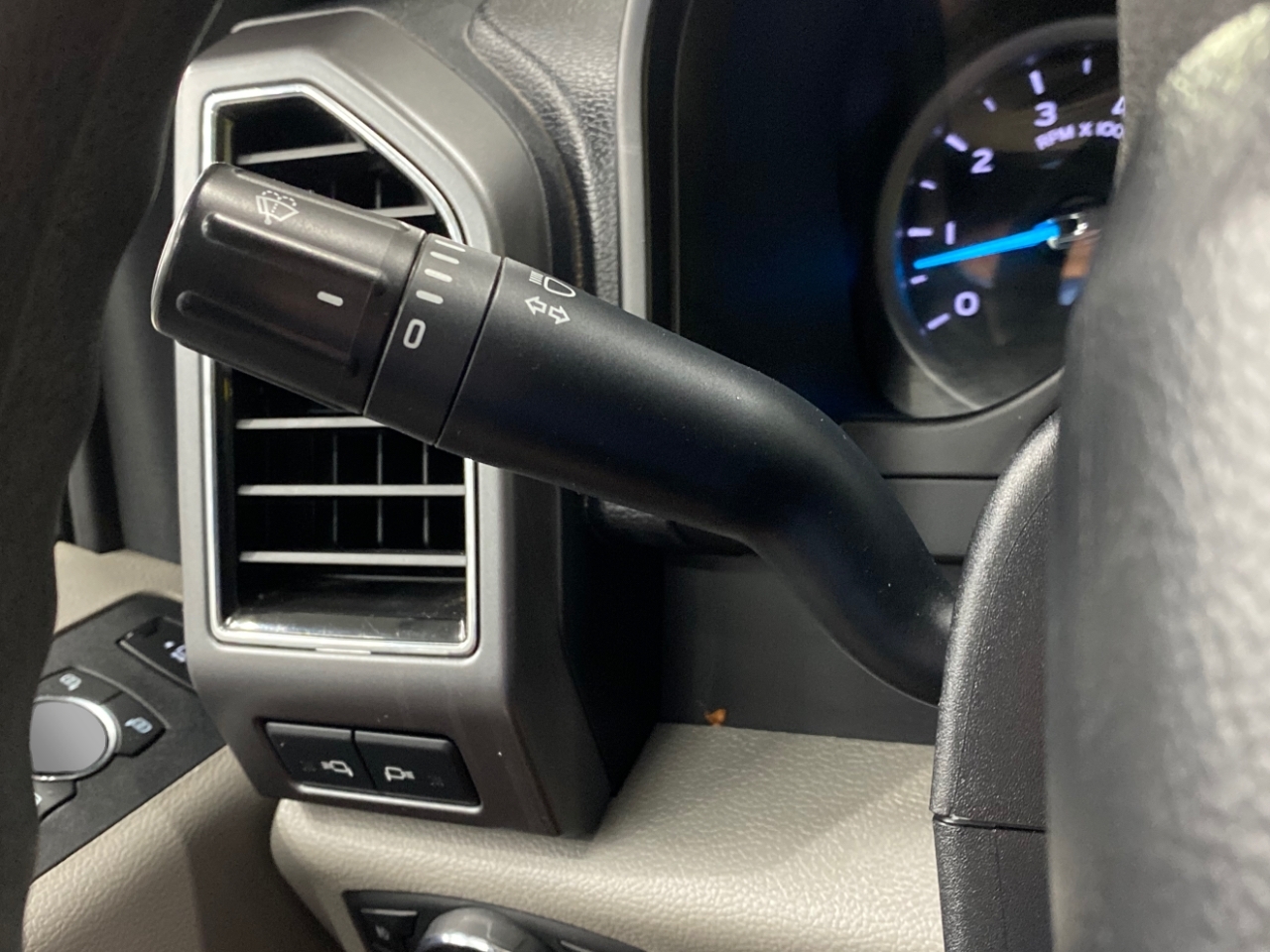 2019 Ford F-250 XLT photo 12