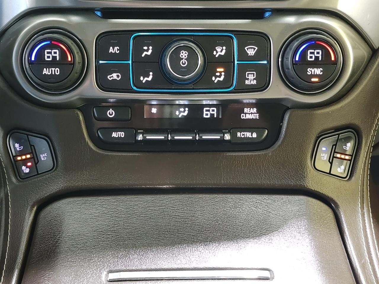 Chevrolet Tahoe  2016