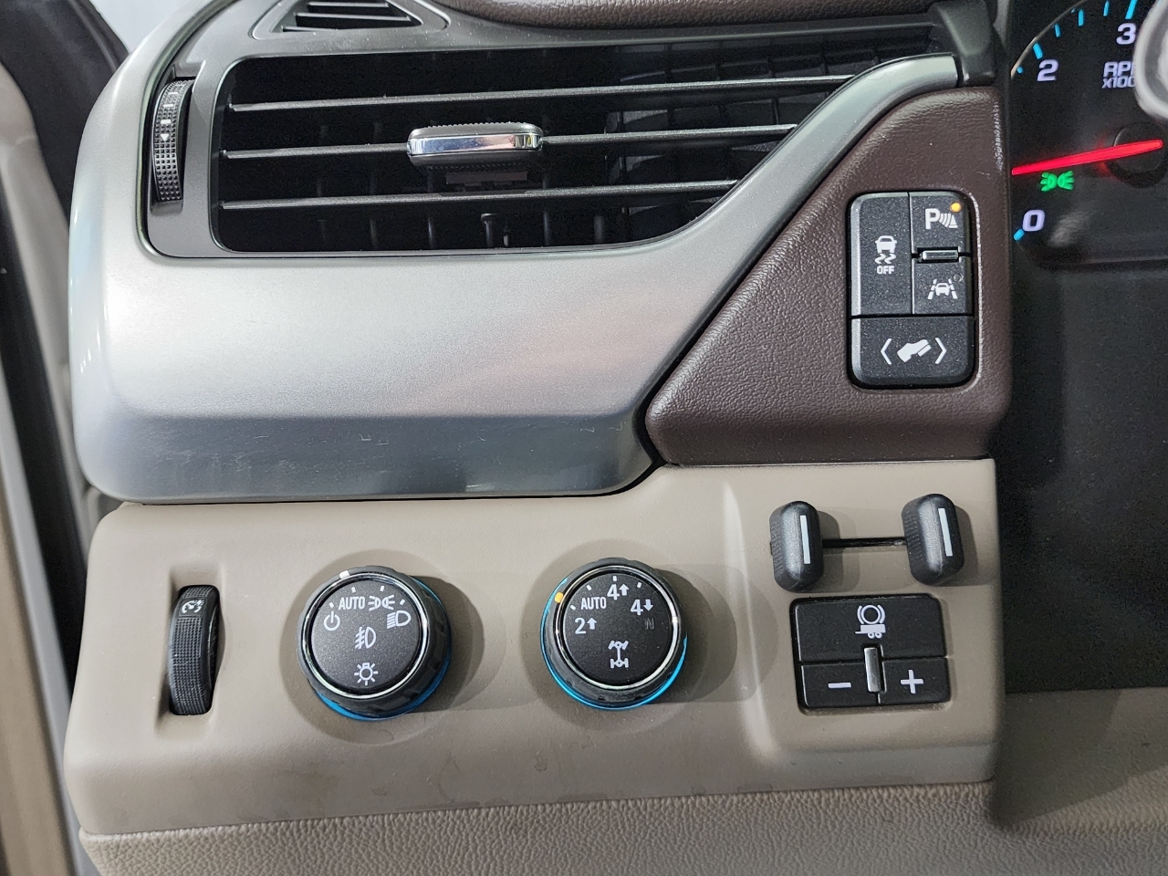 Chevrolet Tahoe  2016