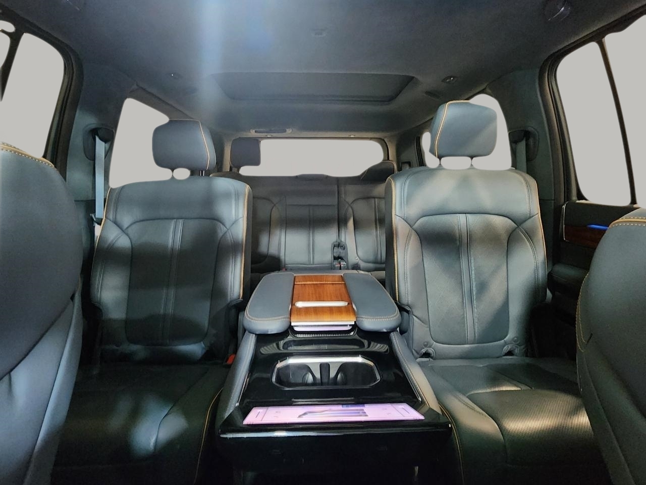 Jeep Grand Wagoneer  2022