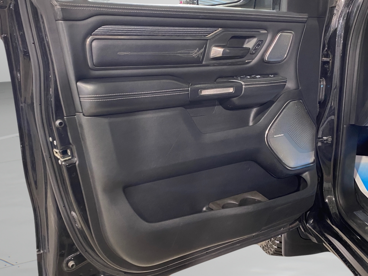 RAM 1500 Limited Crew Cab SWB 4WD 2019