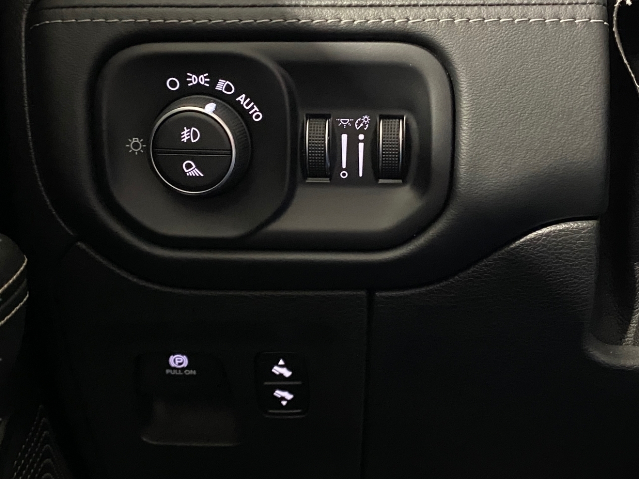 RAM 1500 Limited Crew Cab SWB 4WD 2019