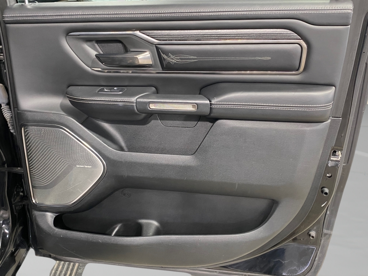 RAM 1500 Limited Crew Cab SWB 4WD 2019