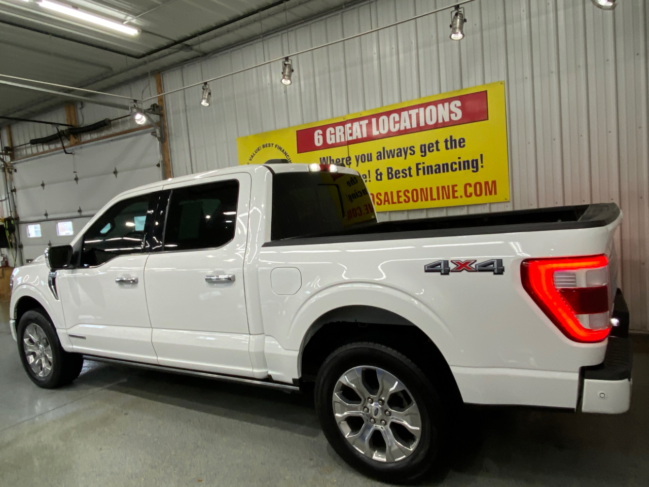 Ford F-150 Platinum 4WD SuperCrew 5.5' Box 2021 Ford F-150 Platinum 4WD SuperCrew 5.5' Box 2021