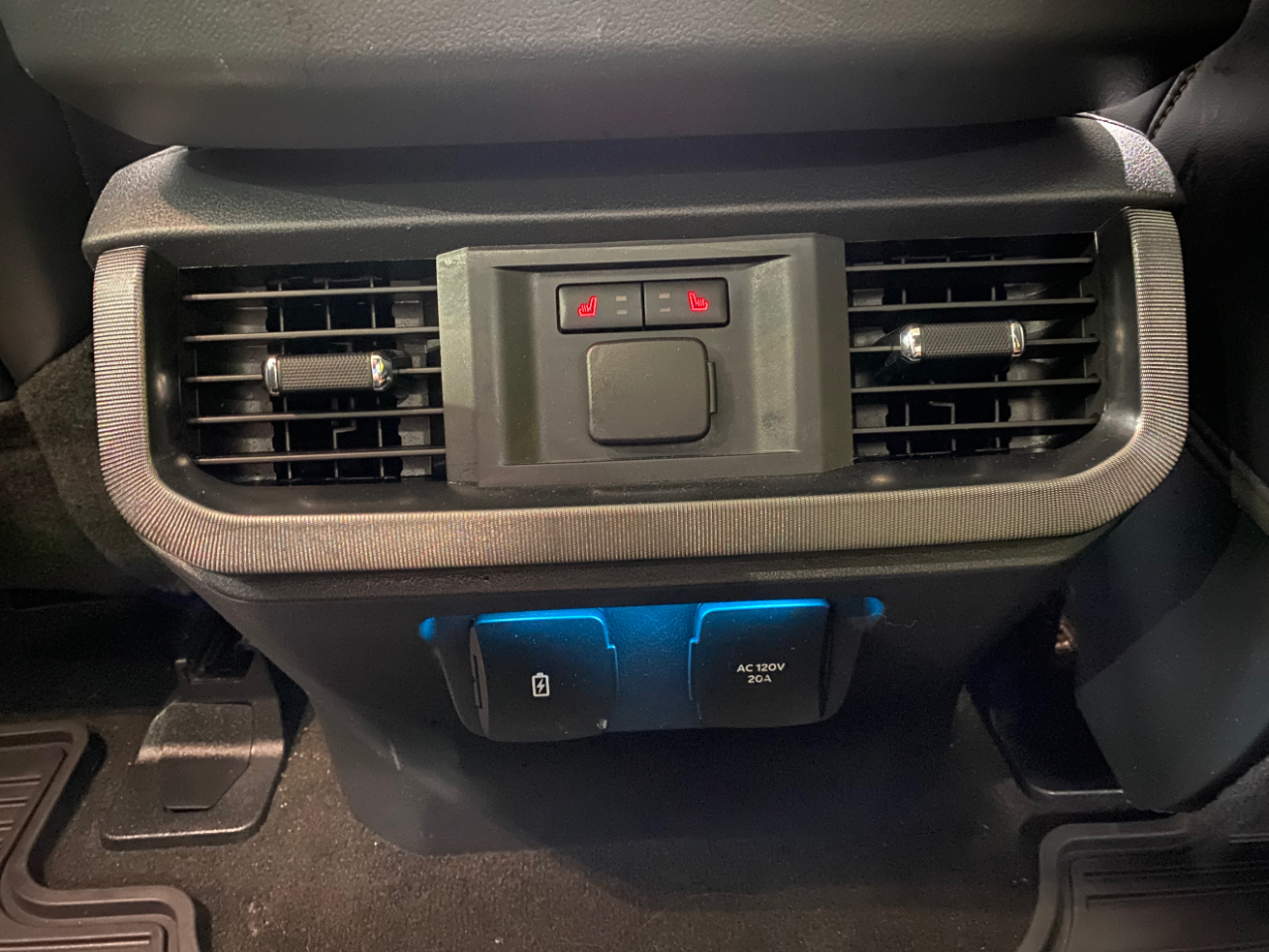 Ford F-150 Platinum 4WD SuperCrew 5.5' Box 2021 Ford F-150 Platinum 4WD SuperCrew 5.5' Box 2021