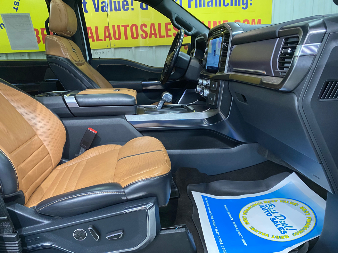 Ford F-150 Platinum 4WD SuperCrew 5.5' Box 2021 Ford F-150 Platinum 4WD SuperCrew 5.5' Box 2021