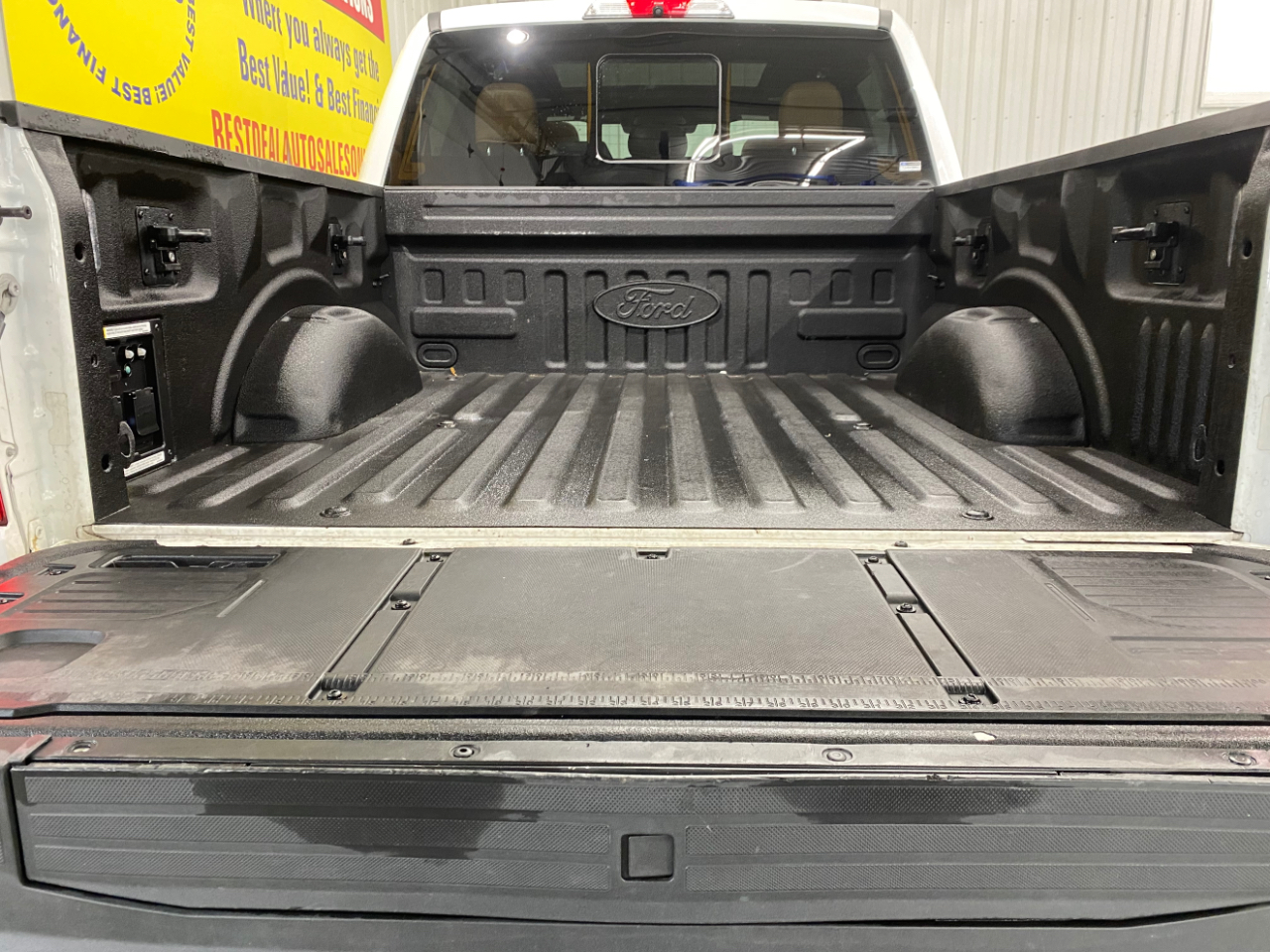 Ford F-150 Platinum 4WD SuperCrew 5.5' Box 2021 Ford F-150 Platinum 4WD SuperCrew 5.5' Box 2021