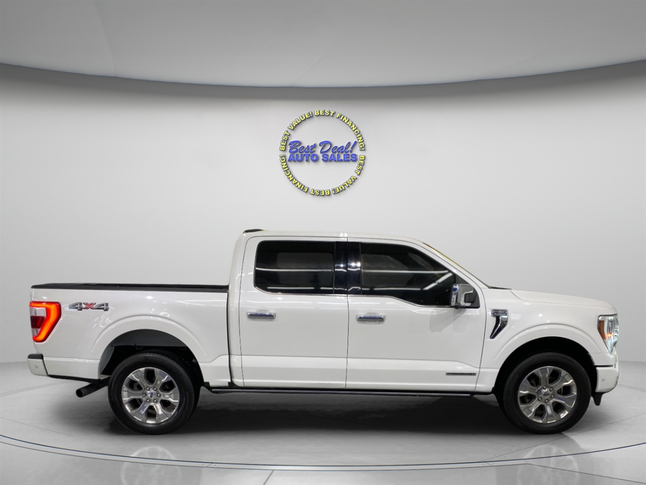 Ford F-150 Platinum 4WD SuperCrew 5.5' Box 2021 Ford F-150 Platinum 4WD SuperCrew 5.5' Box 2021