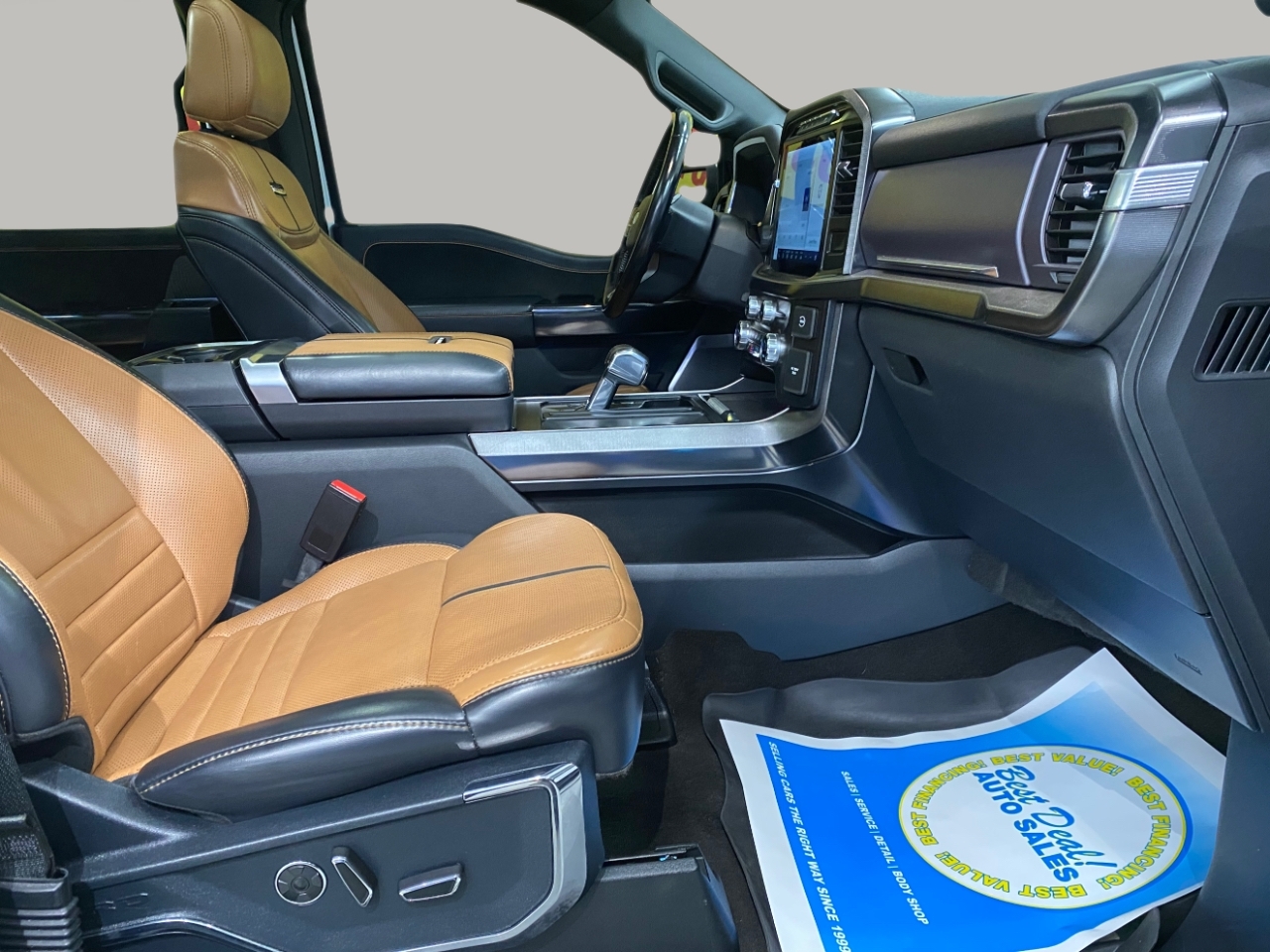 Ford F-150 Platinum 4WD SuperCrew 5.5' Box 2021 Ford F-150 Platinum 4WD SuperCrew 5.5' Box 2021