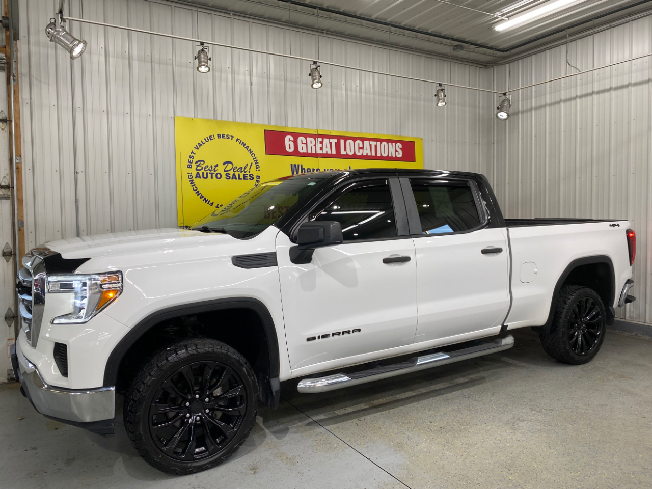 2020 GMC Sierra 1500 Base Crew Cab Long Box 4WD