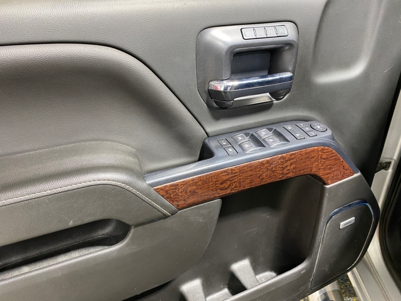 GMC Sierra 2500HD SLT Crew Cab 4WD 2019