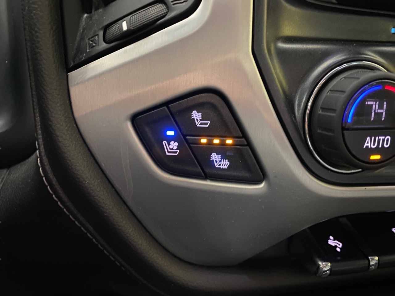 GMC Sierra 2500HD SLT Crew Cab 4WD 2019