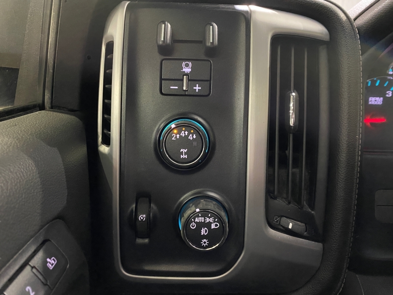 GMC Sierra 2500HD SLT Crew Cab 4WD 2019