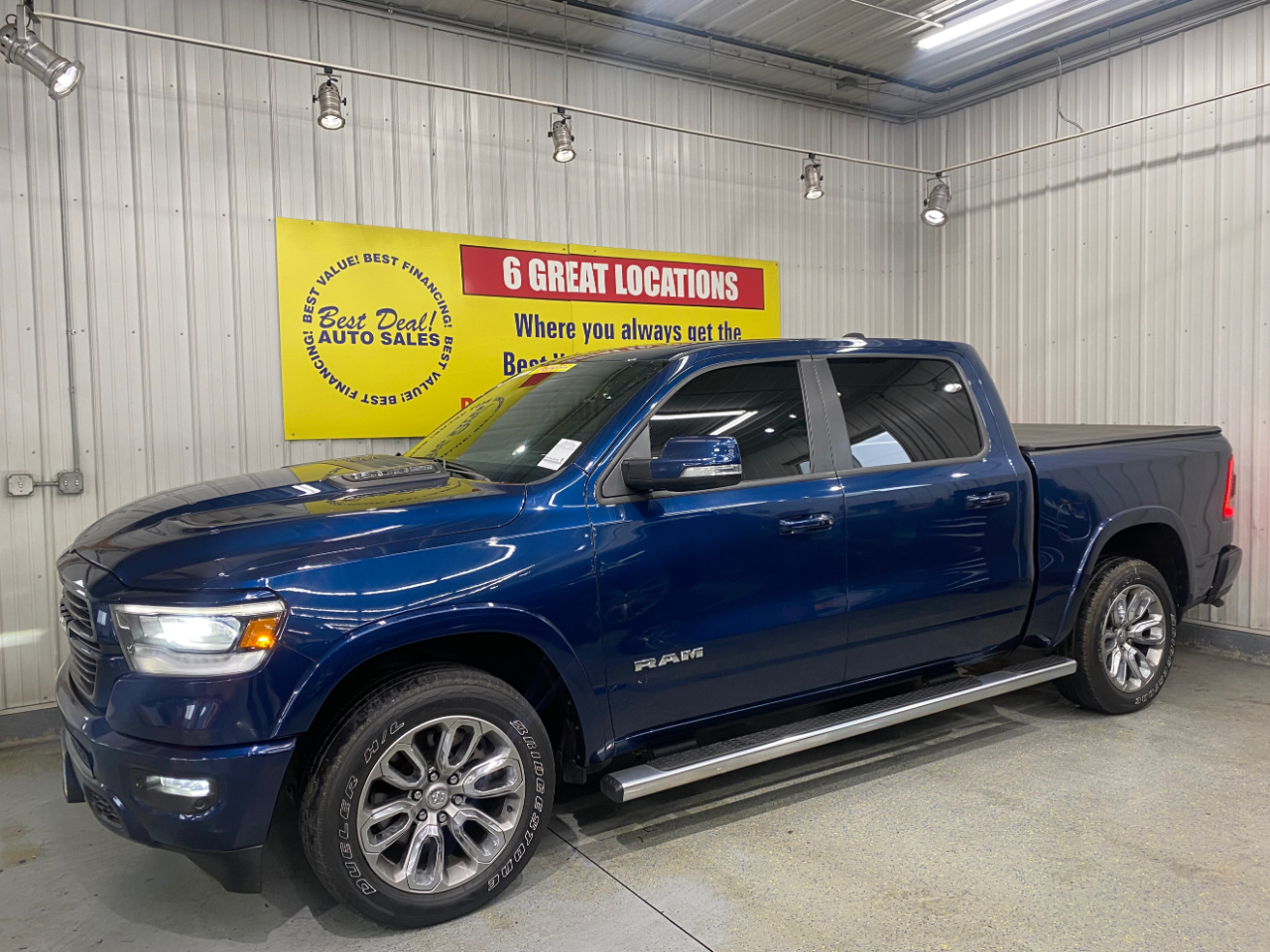 2022 RAM 1500 Laramie Crew Cab SWB 4WD