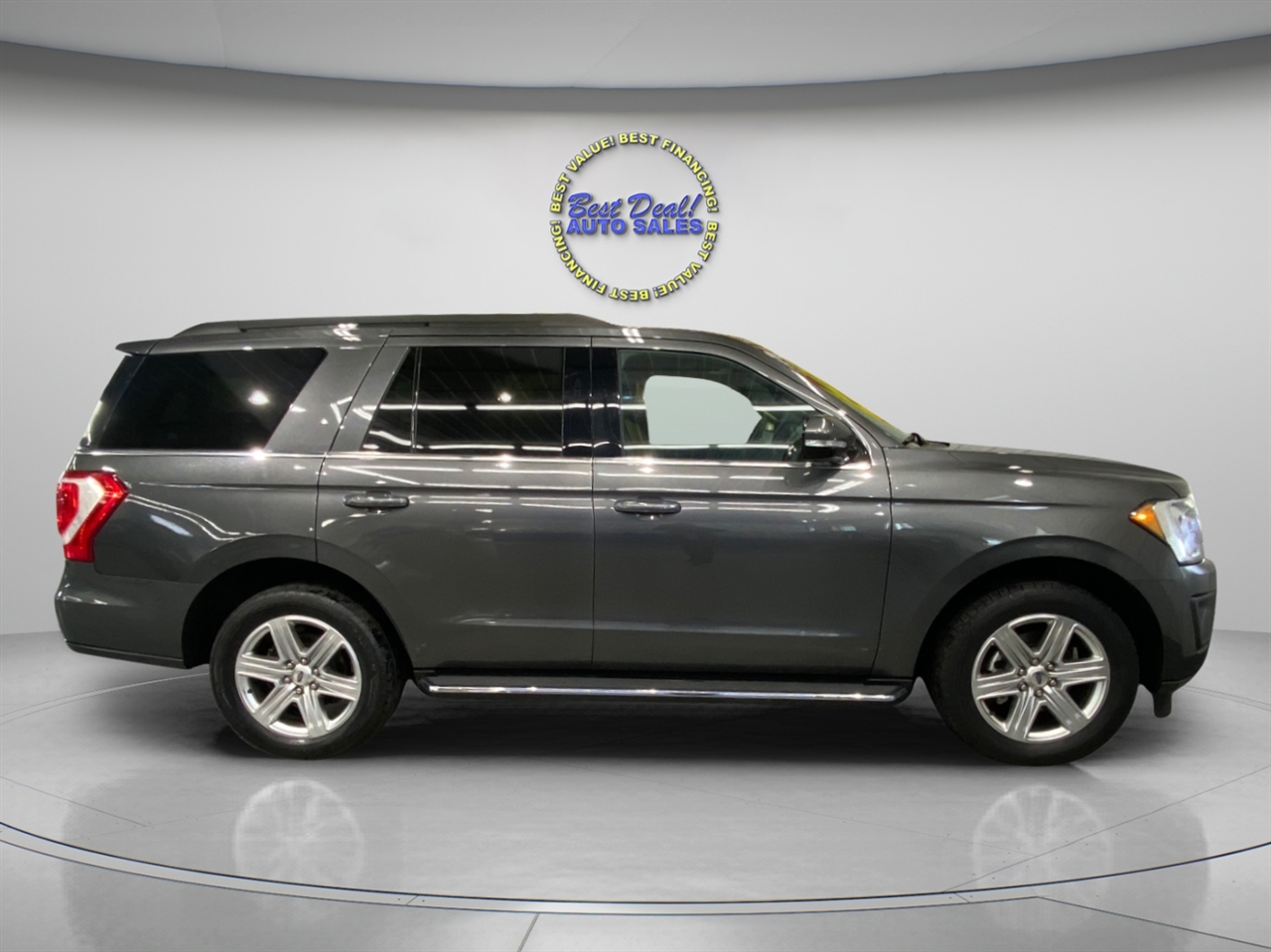 Ford Expedition XLT 4WD 2019