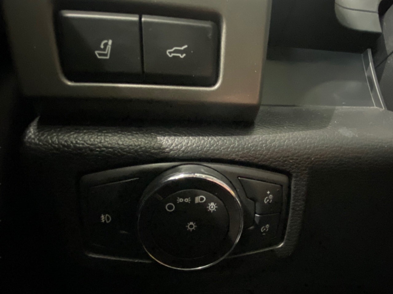 Ford Expedition XLT 4WD 2019