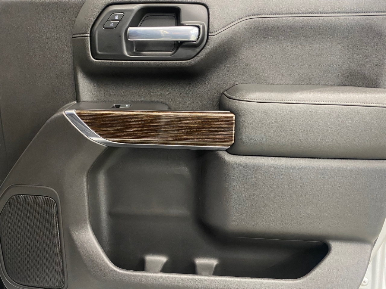 GMC Sierra 1500 Elevation Crew Cab Short Box 4WD 2021