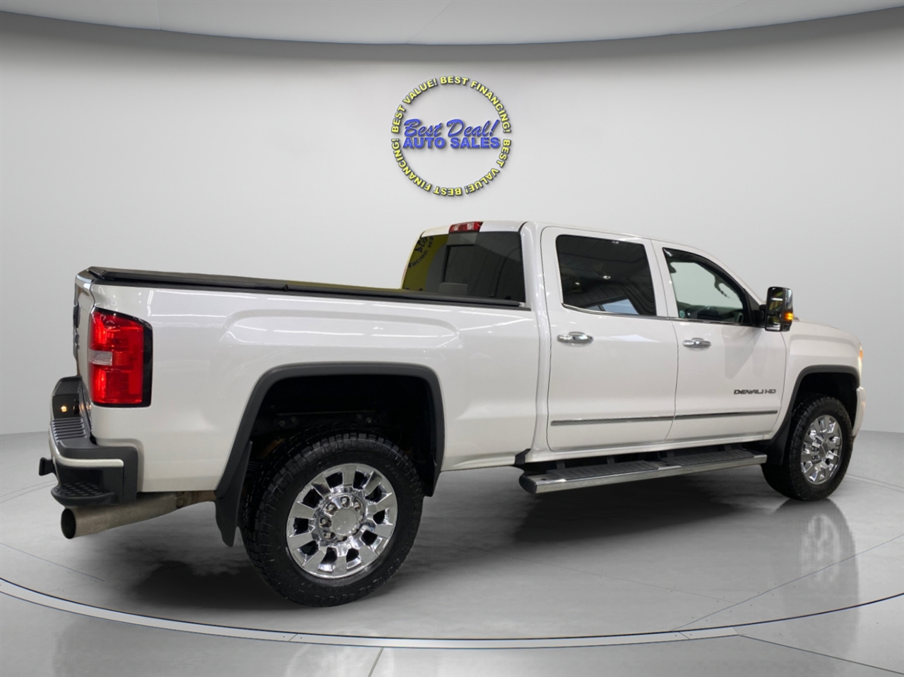GMC Sierra 2500HD Denali Crew Cab 4WD 2018