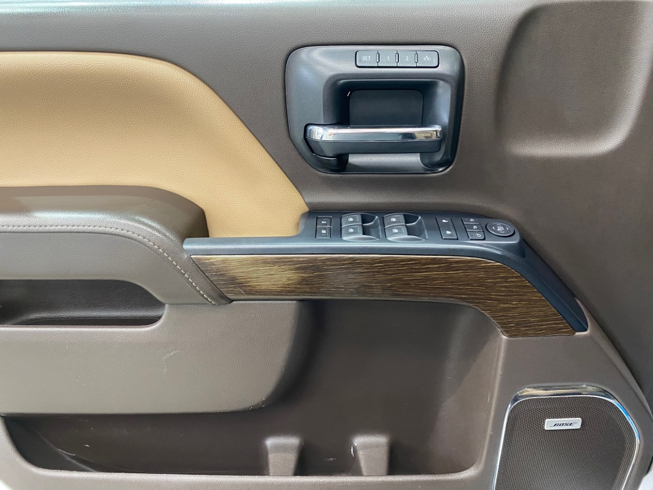 GMC Sierra 2500HD Denali Crew Cab 4WD 2018