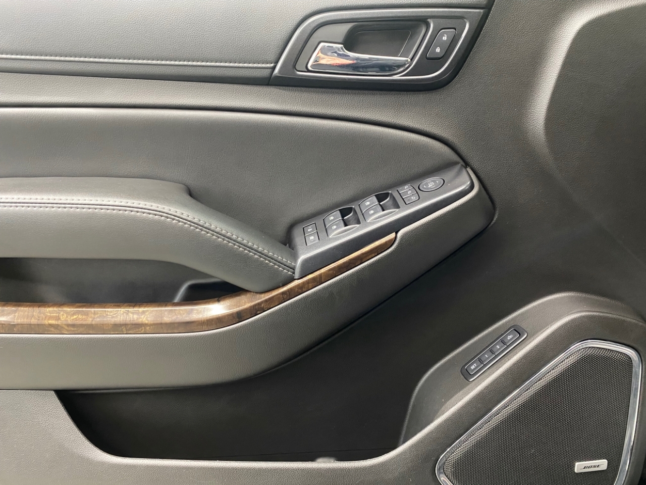 Chevrolet Suburban Z71 2017