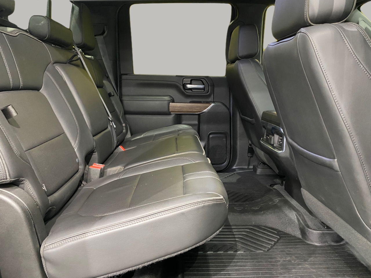 Chevrolet Silverado 2500HD High Country Crew Cab Short Box 4WD 2022