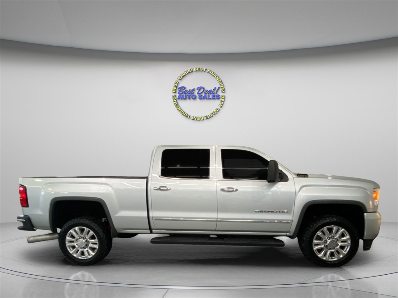 GMC Sierra 2500HD Denali Crew Cab 4WD 2015