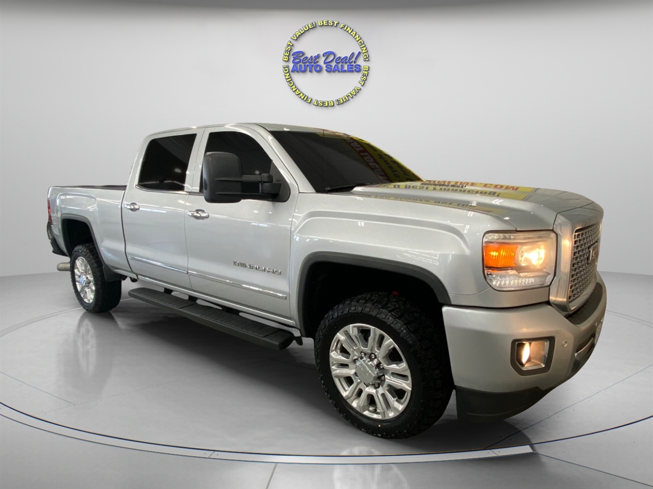 GMC Sierra 2500HD Denali Crew Cab 4WD 2015