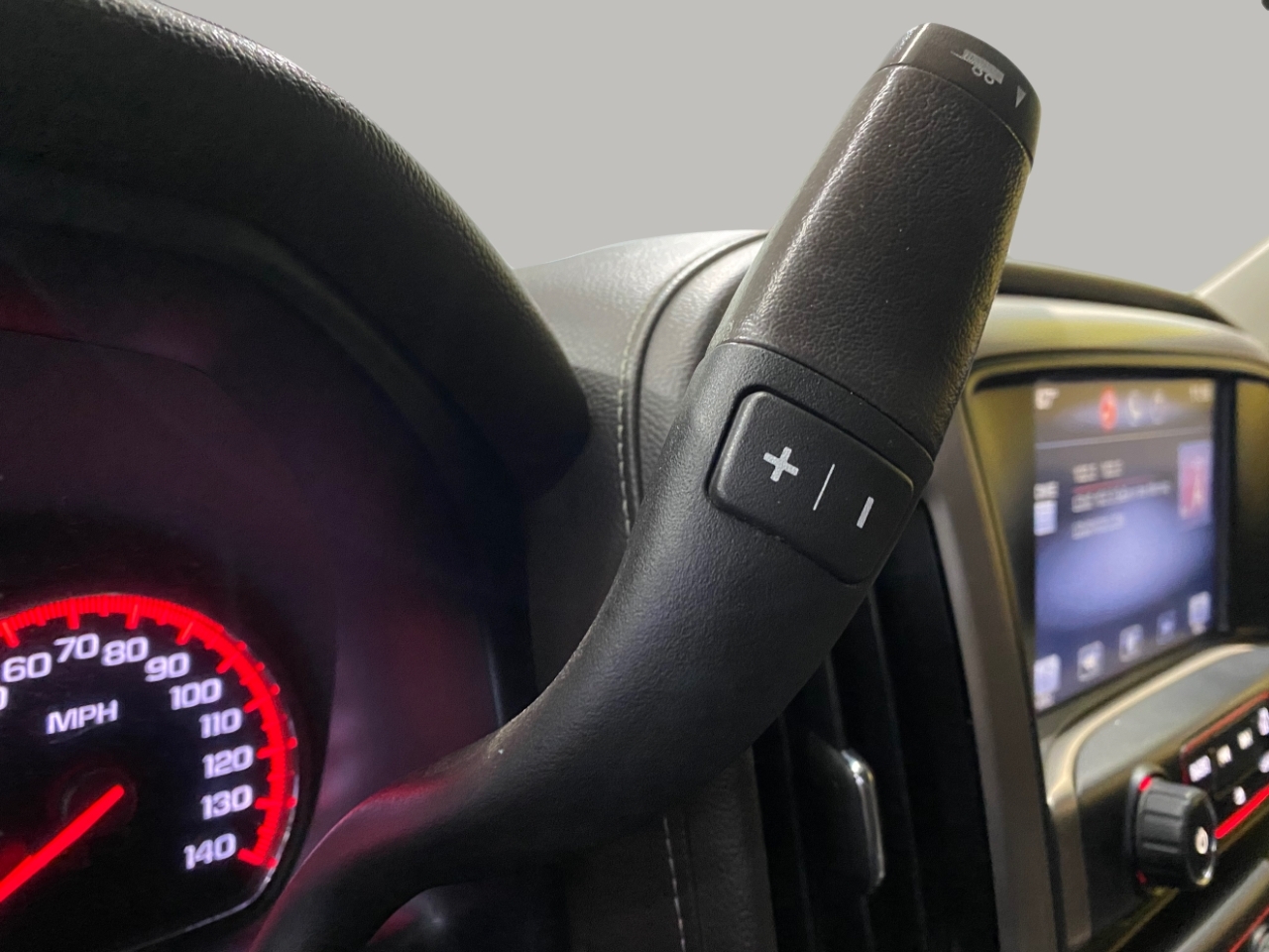 GMC Sierra 2500HD Denali Crew Cab 4WD 2015