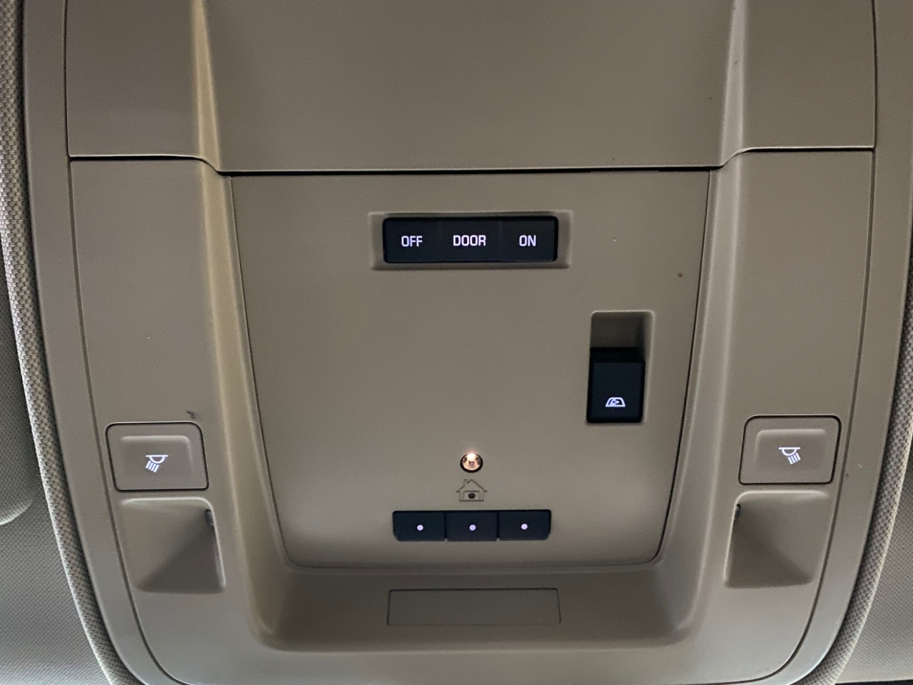 GMC Sierra 2500HD Denali Crew Cab 4WD 2015