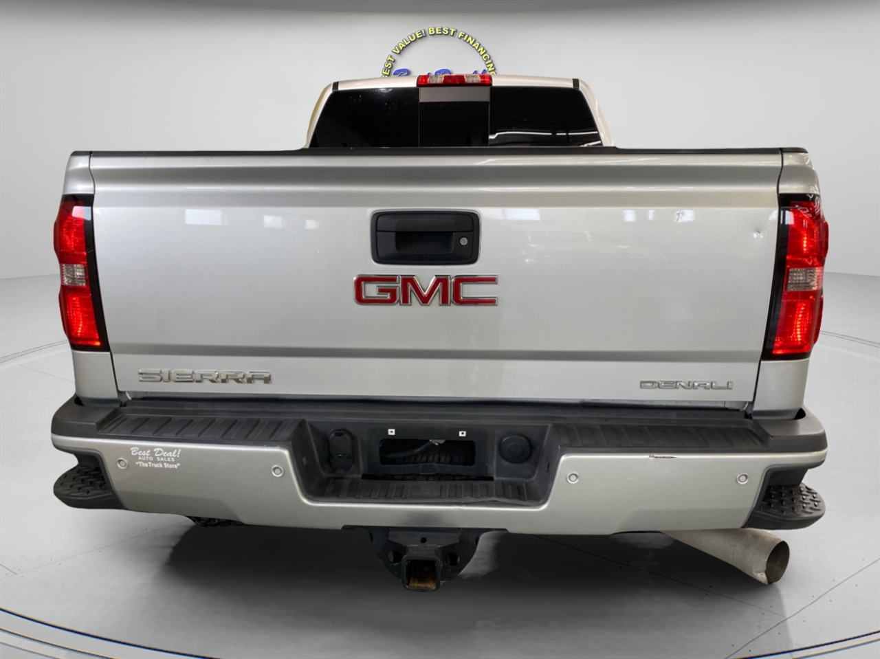 GMC Sierra 2500HD Denali Crew Cab 4WD 2015