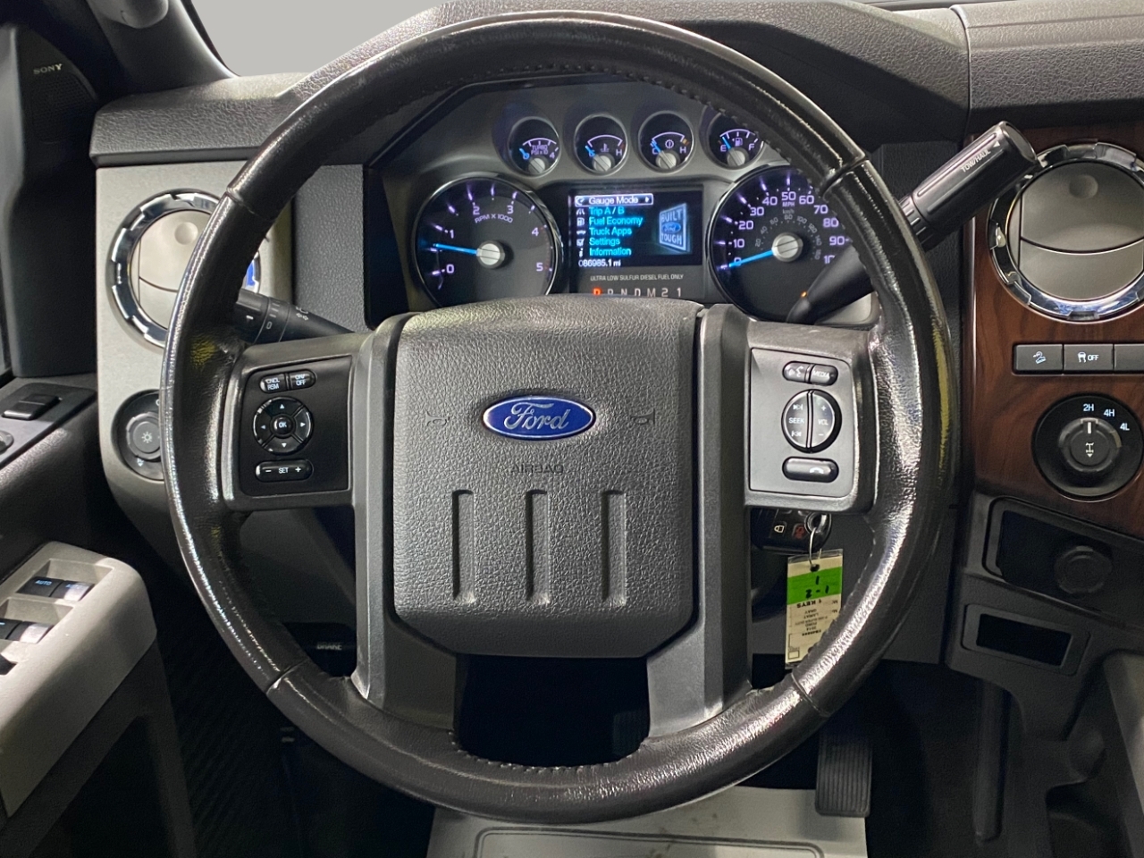 Ford F-350 SD Lariat Crew Cab 4WD 2014