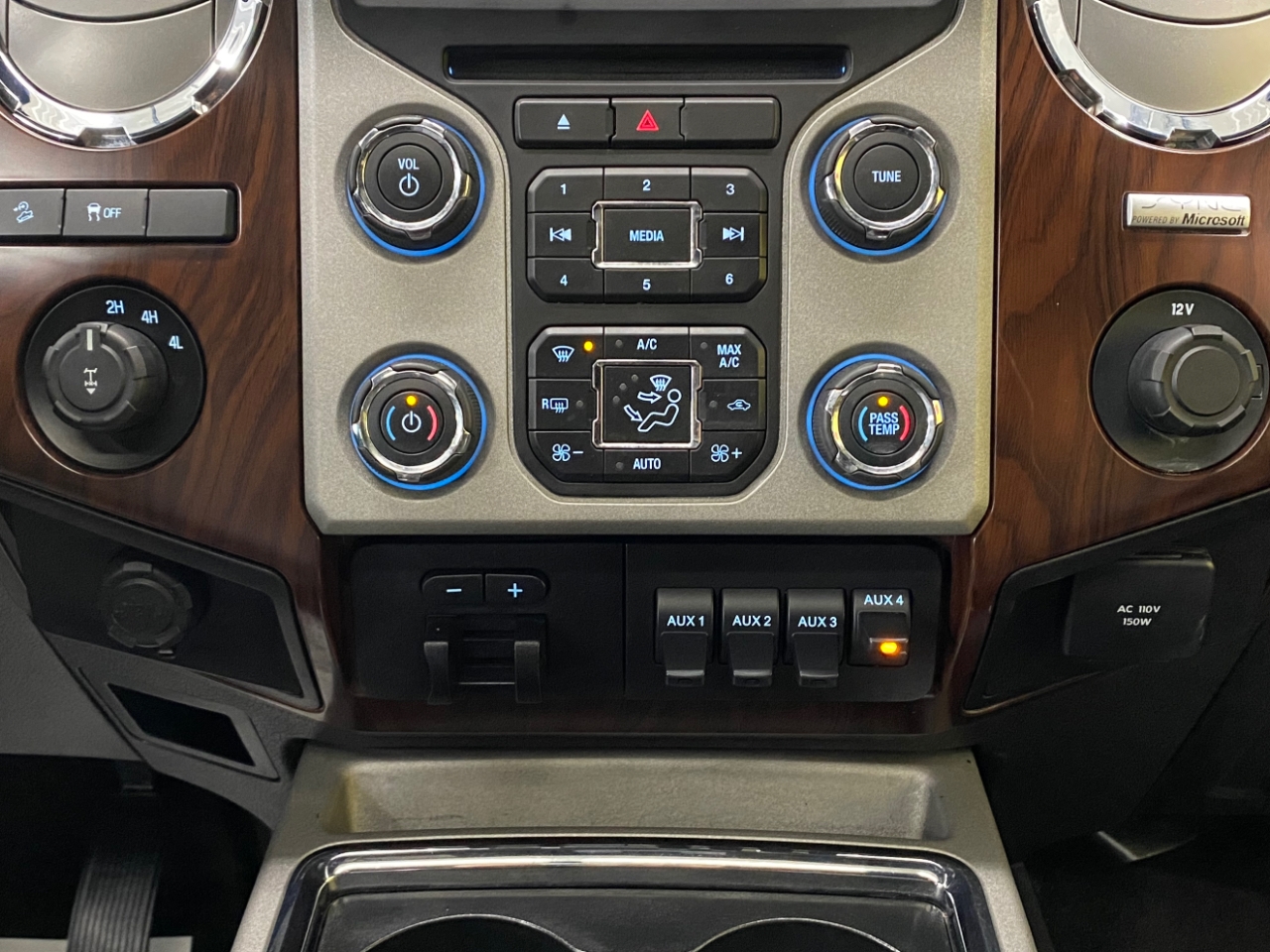 Ford F-350 SD Lariat Crew Cab 4WD 2014