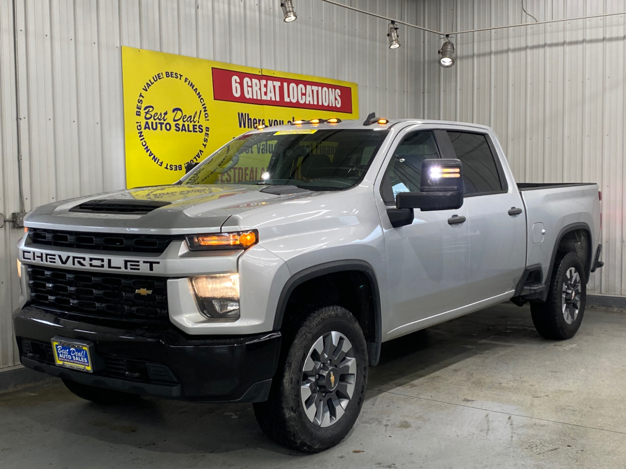 2022 Chevrolet Silverado 2500HD Custom Crew Cab Short Box 4WD