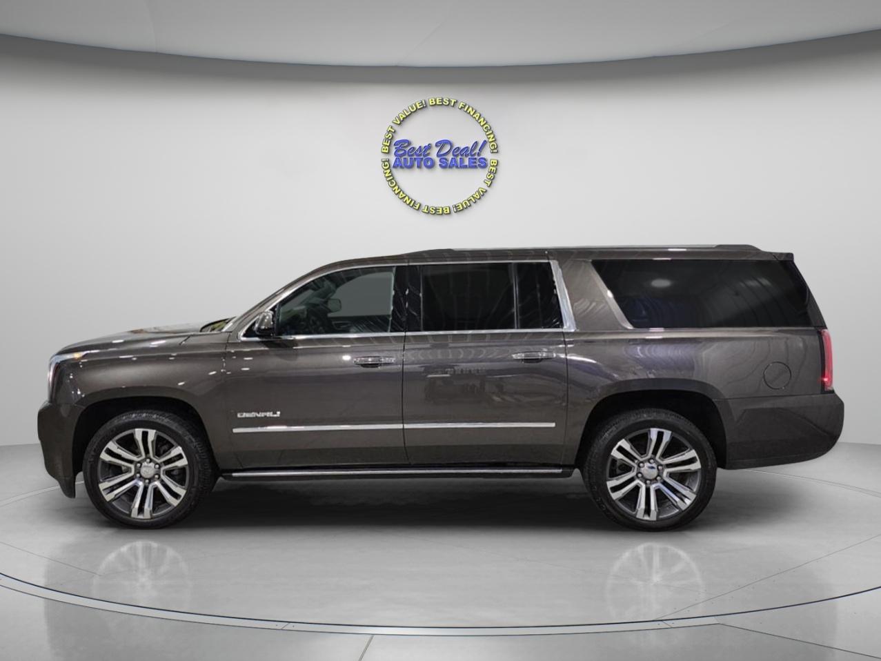 GMC Yukon XL Denali 4WD 2019
