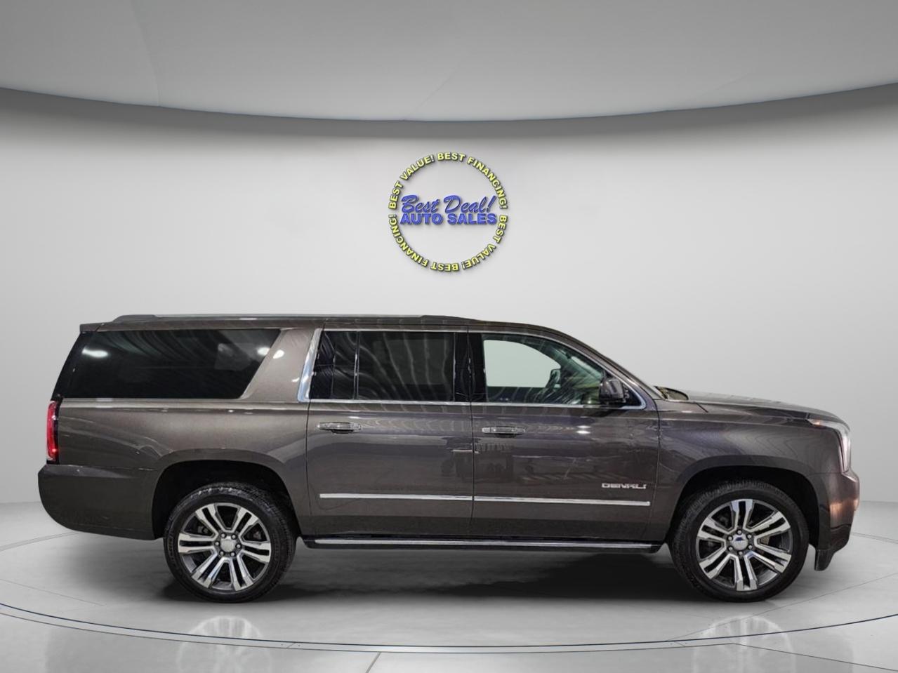 GMC Yukon XL Denali 4WD 2019