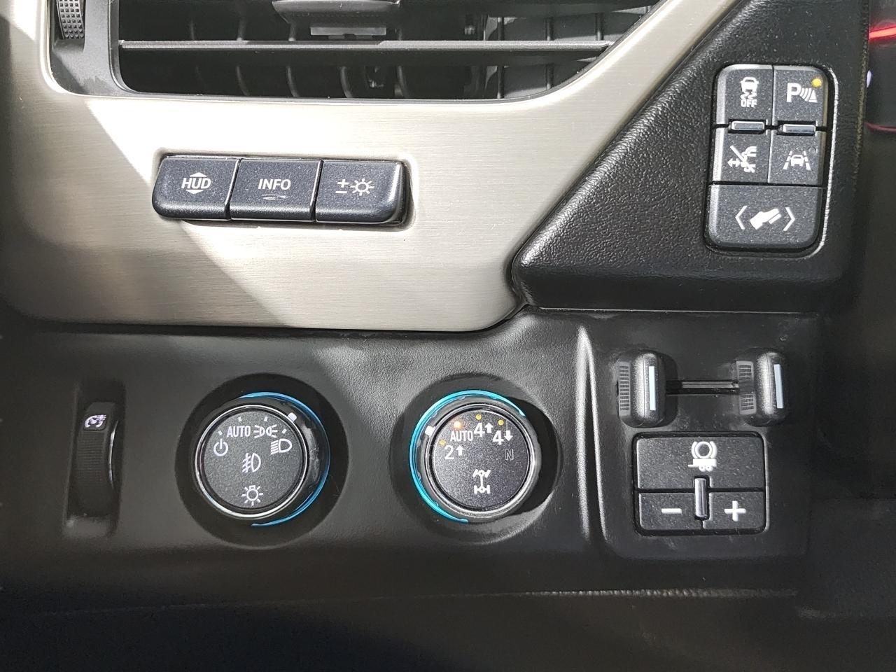 GMC Yukon XL Denali 4WD 2019