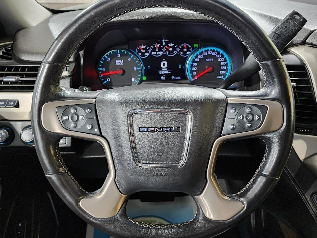 GMC Yukon XL Denali 4WD 2019