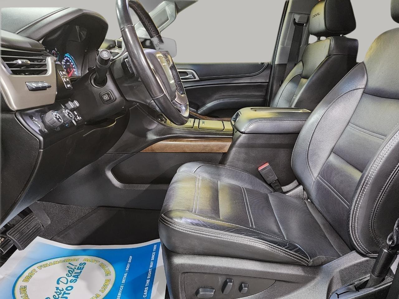 GMC Yukon XL Denali 4WD 2019