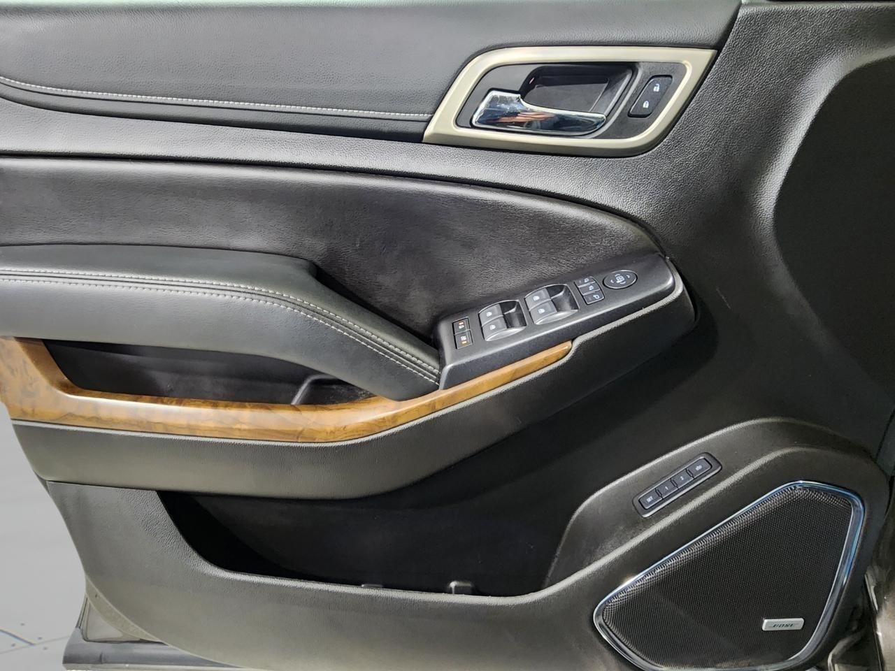 GMC Yukon XL Denali 4WD 2019