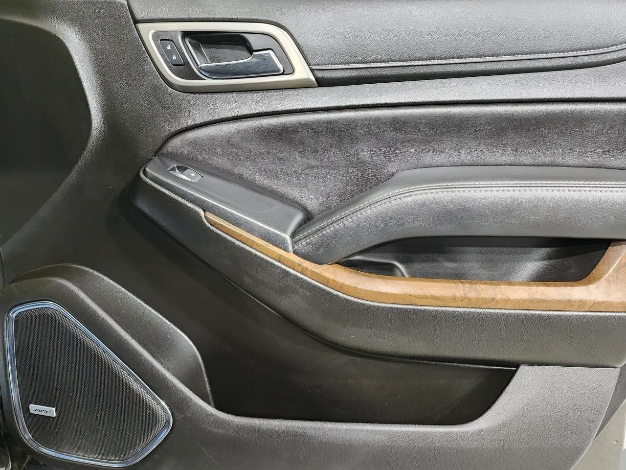 GMC Yukon XL Denali 4WD 2019