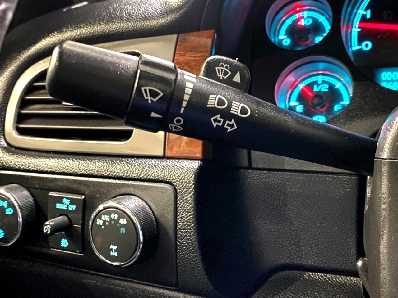 Chevrolet Silverado 1500 LTZ Crew Cab 4WD 2013