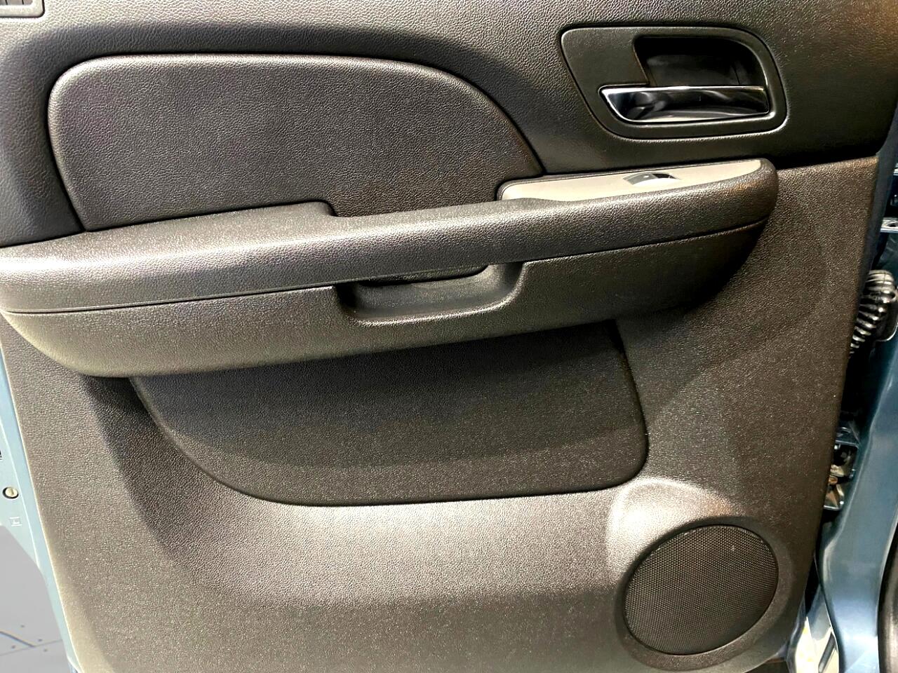 Chevrolet Silverado 1500 LTZ Crew Cab 4WD 2013