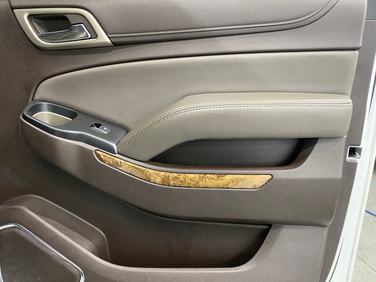 GMC Yukon XL Denali 4WD 2016